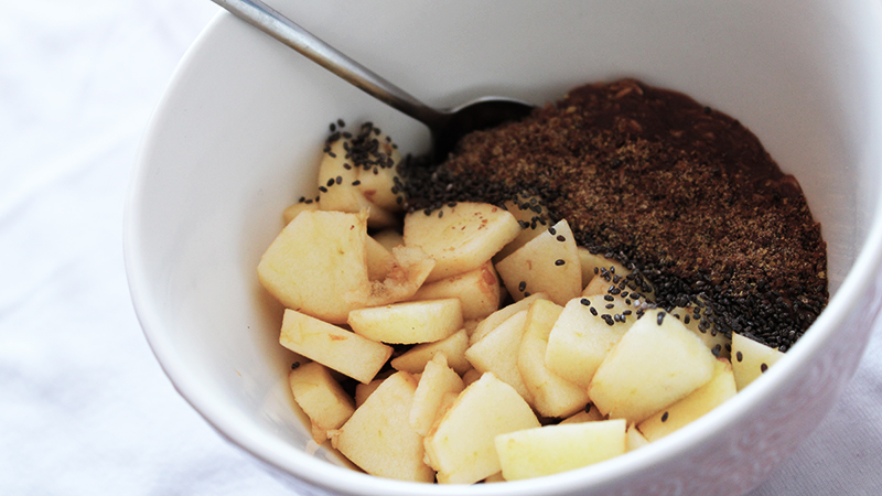 healthy breakfast idea apple banana oatmeal recipe